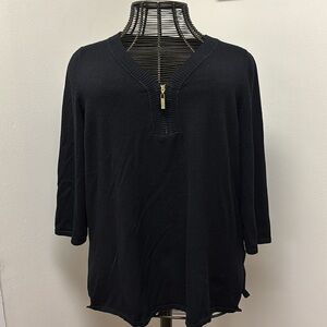 Cable & Gauge Woman Knit Sweater